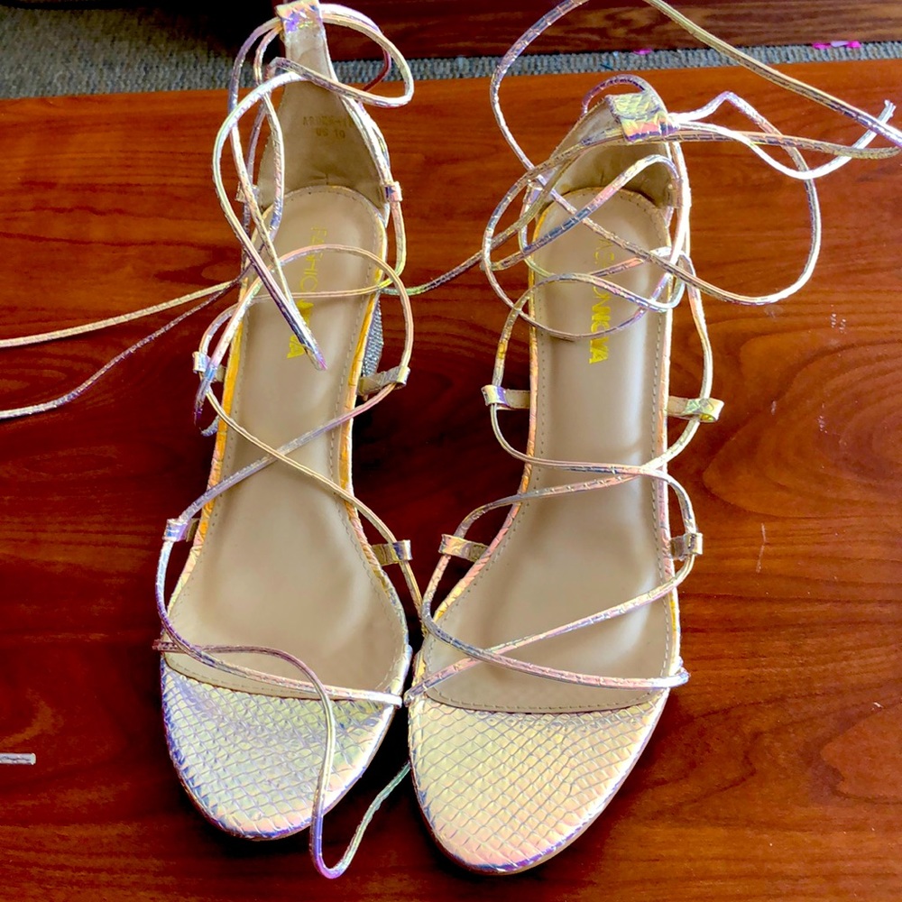 Holographic Heels
